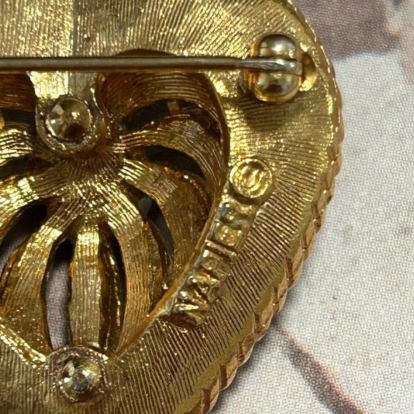 Vintage Estate Signed Napier Gold Loving Heart Ruby Red Rhinestone Pin Brooch - Picture 6 of 8